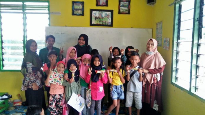 Prodi TBI STAI MU Tanjungpinang Adakan Pendidikan Bahasa Inggris Kepada Siswa SD dan SMP Daerah Terpencil